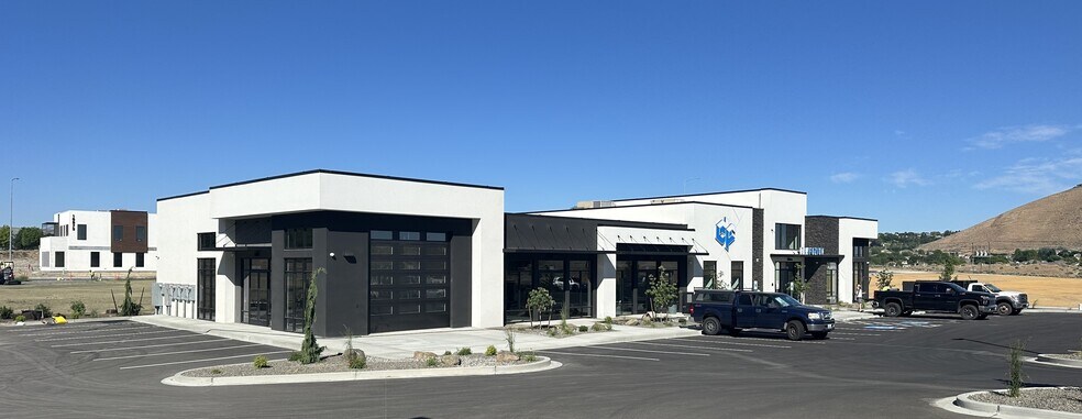 Primary Photo Of 10711 Clearwater Ave, Kennewick Office For Lease