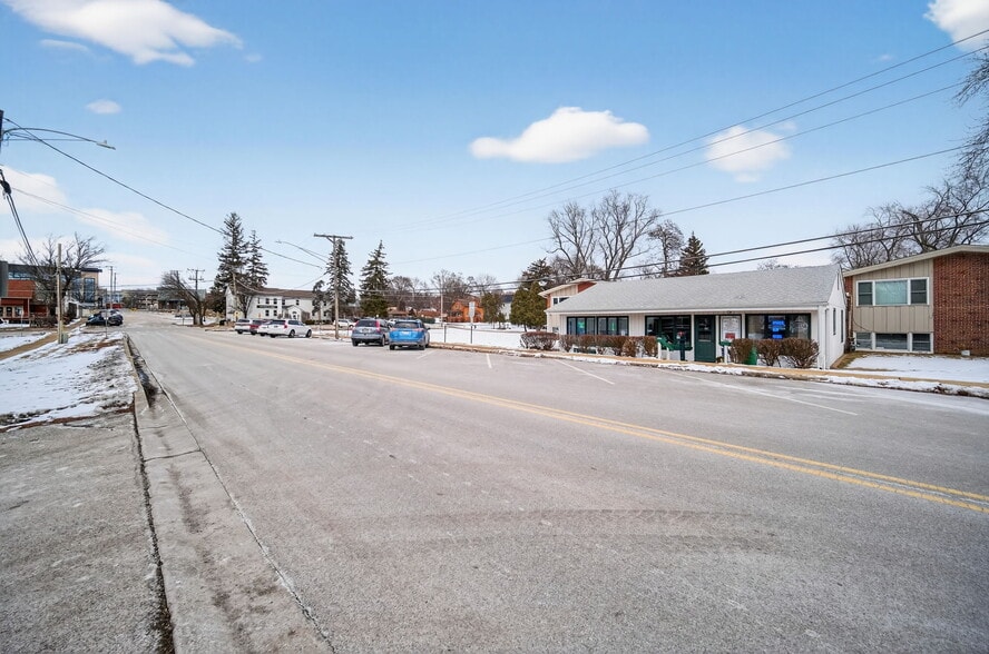 More Photos Of Church St, Winfield General Retail For Sale