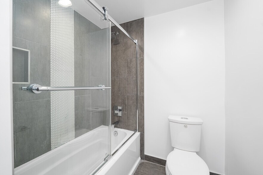 More Photos Of 10706 Camarillo St, Toluca Lake Apartments For Sale