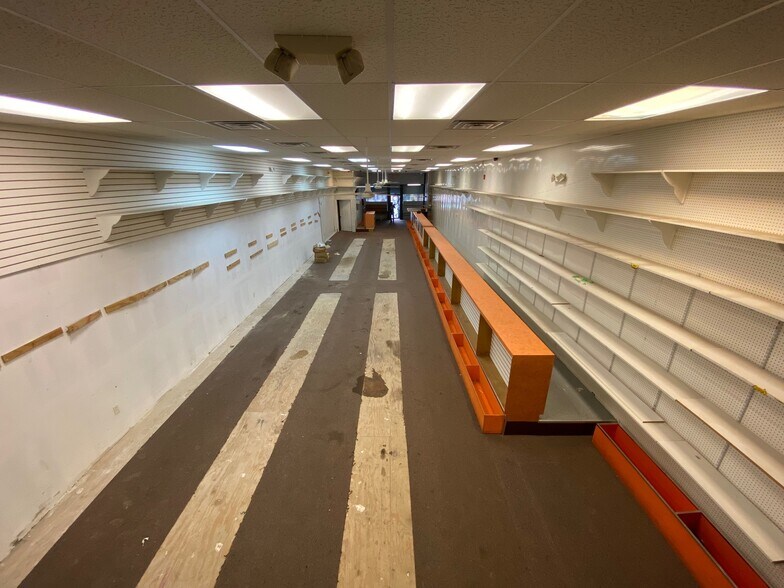 More Photos Of 171 Newark Ave, Jersey City Storefront Retail Office For Lease