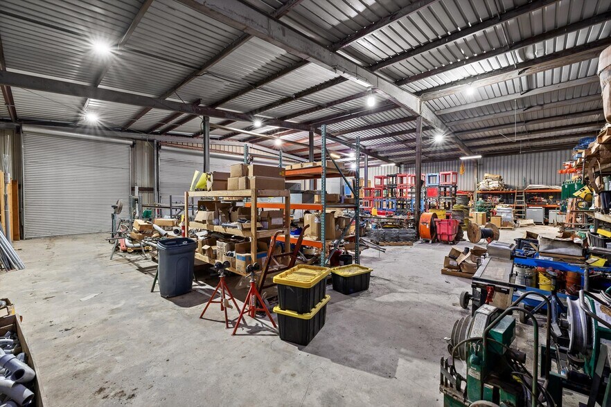 More Photos Of 1801 E 23rd St, Chattanooga Light Distribution For Lease