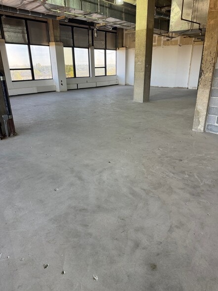 More Photos Of 7900 Sudley Rd, Manassas Office For Lease