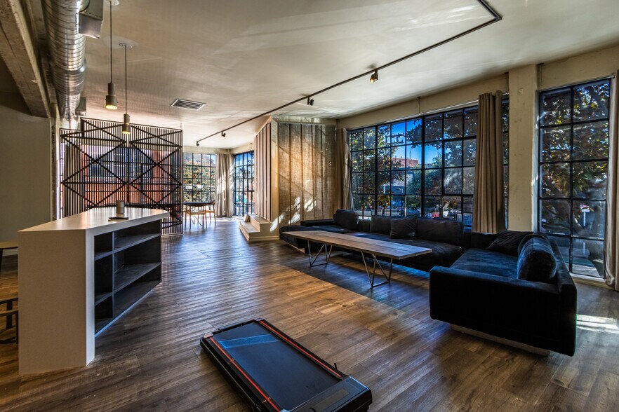 More Photos Of 1122-1126 Folsom St, San Francisco Industrial For Sale