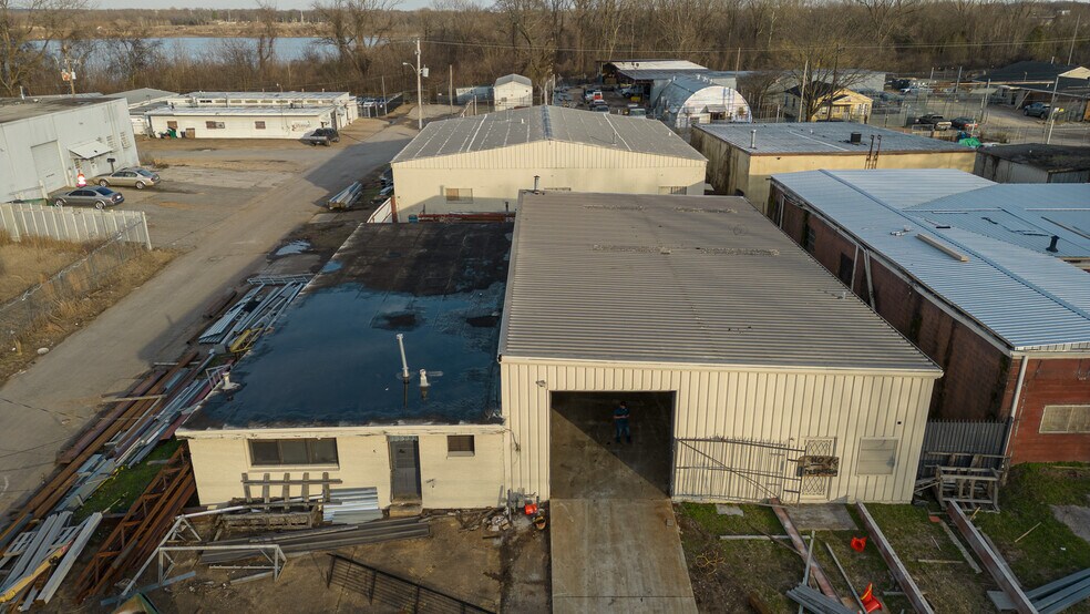 More Photos Of 1398 Stonewall St, Memphis Warehouse For Lease