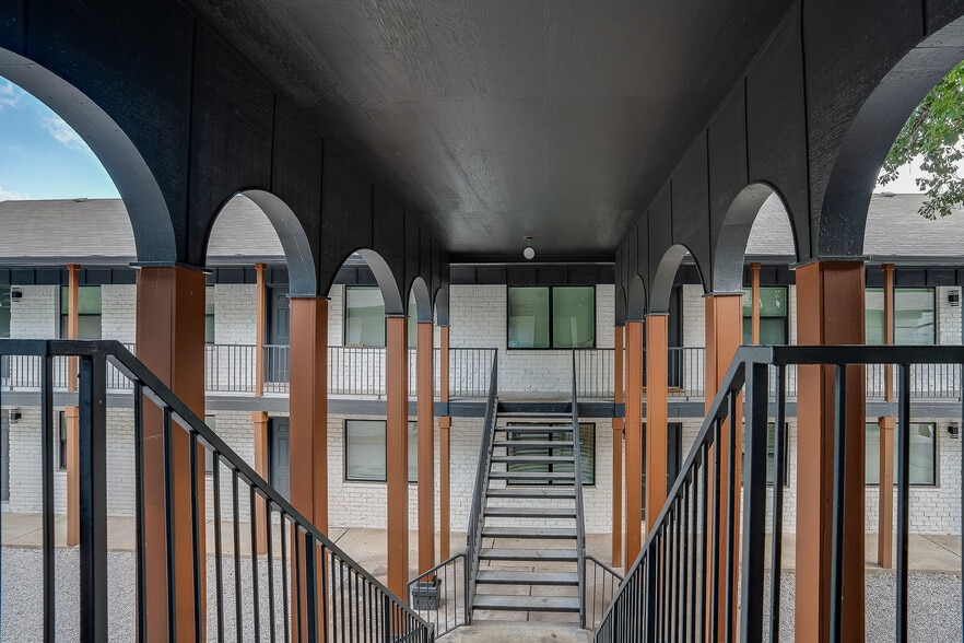 More Photos Of 1150 S Quaker Ave, Tulsa Apartments For Sale