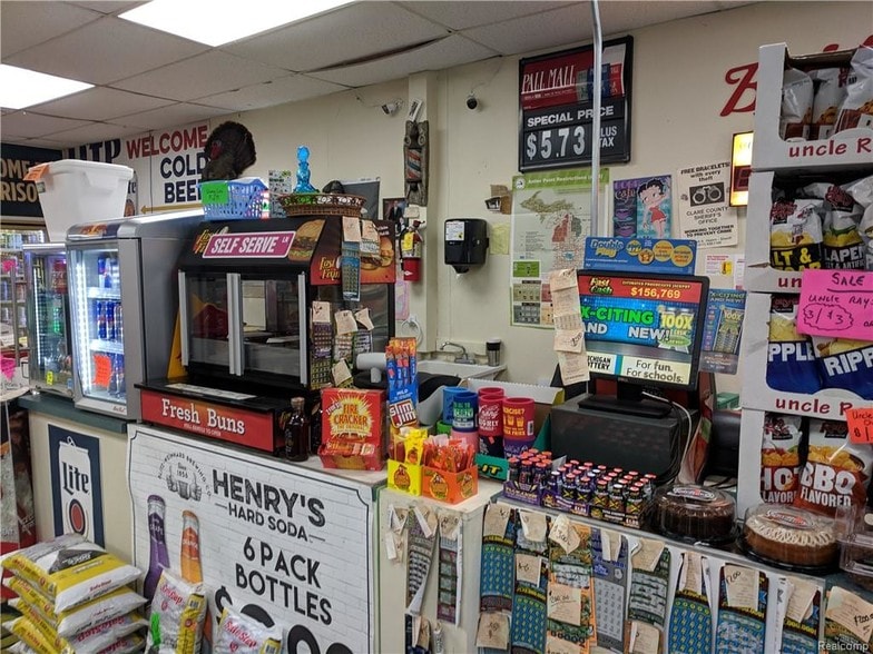More Photos Of 4012 N Clare Ave, Harrison Convenience Store For Sale