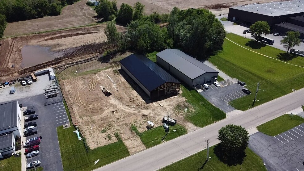 More Photos Of Fox Dr A & B, Piqua Industrial For Lease
