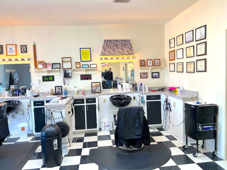 More Photos Of 698 E New Hope Rd, Goldsboro Freestanding For Sale