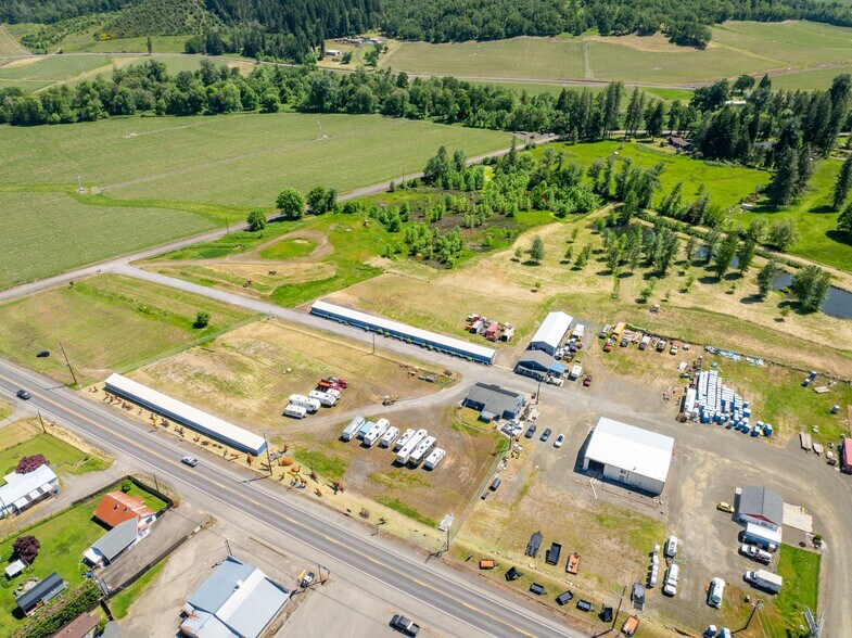 More Photos Of 215 Lawson Ln, Tenmile Warehouse For Sale