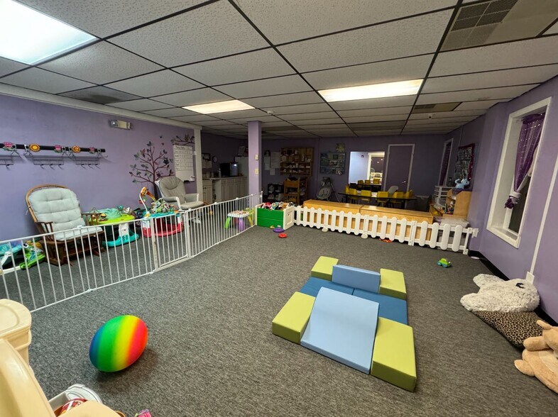 More Photos Of 8161 Broadview Rd, Broadview Heights Daycare Center For Sale