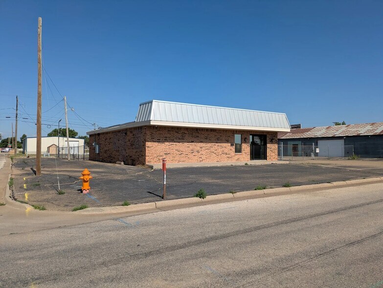 Primary Photo Of 3008 S Pierce St, Amarillo Office For Sale