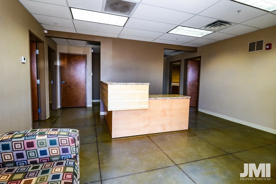 More Photos Of 795 E Factory Dr, St George Flex For Lease