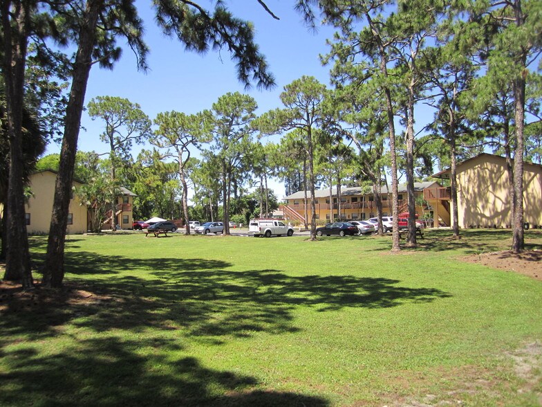 More Photos Of 4655 Wellman Trl, Lake Worth Apartments For Sale