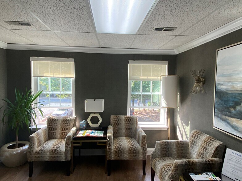 More Photos Of 11303-11327 Amherst Ave, Wheaton Office Residential For Lease