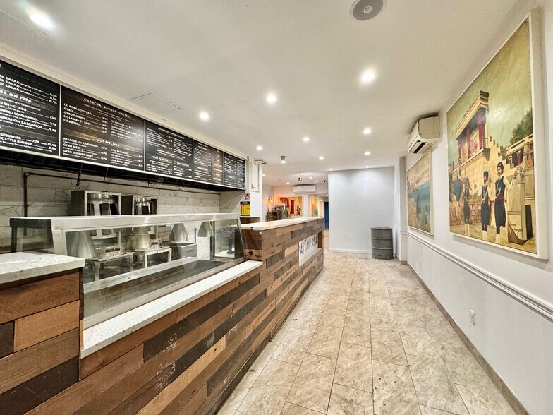 Primary Photo Of 2844 31st St, Astoria Storefront Retail Residential For Lease