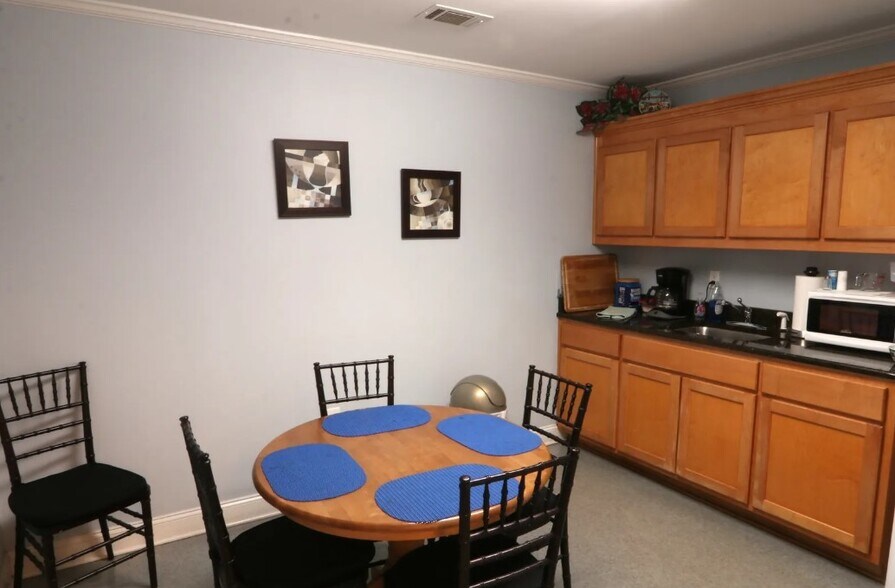 More Photos Of 5346 Palmero Ct, Buford Light Distribution For Sale