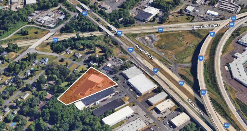 More Photos Of 3901 Nebraska St, Levittown Warehouse For Lease