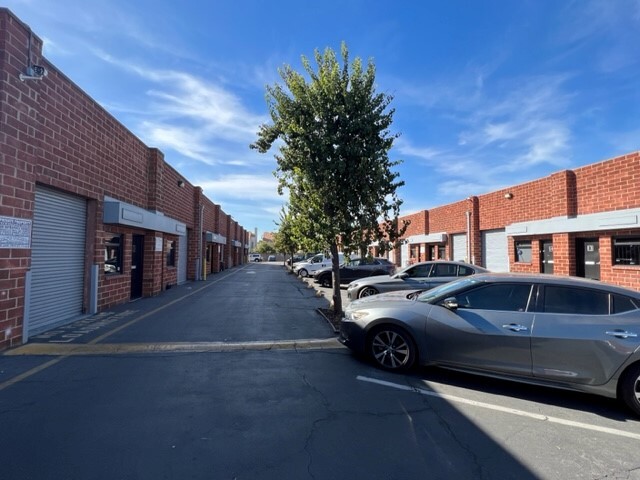 Primary Photo Of 7401 Laurel Canyon Blvd, North Hollywood Warehouse For Lease