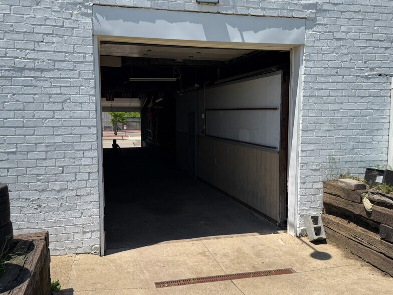 More Photos Of 1306 Harrisburg Rd NE, Canton Warehouse For Sale