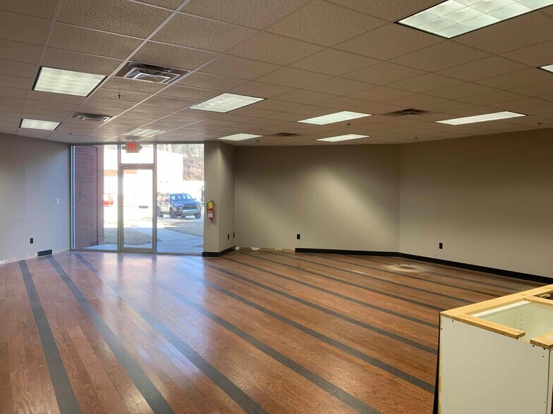 More Photos Of 3110 Moon Station Rd NW, Kennesaw Distribution For Lease