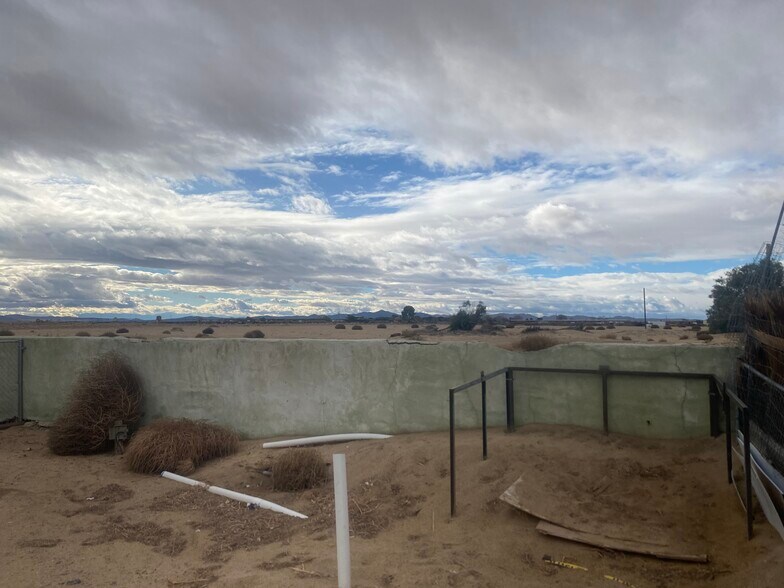 More Photos Of 24811 Community Blvd, Hinkley Manufactured Housing Mobile Home Park For Sale