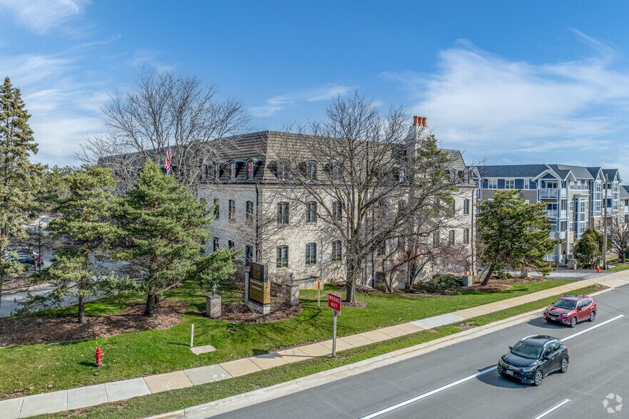 More Photos Of 500 Elm Grove Rd, Elm Grove Office For Lease