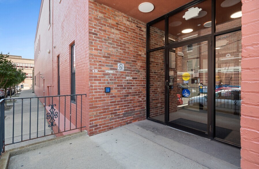 More Photos Of 900 Sarah St, Pittsburgh Coworking Space