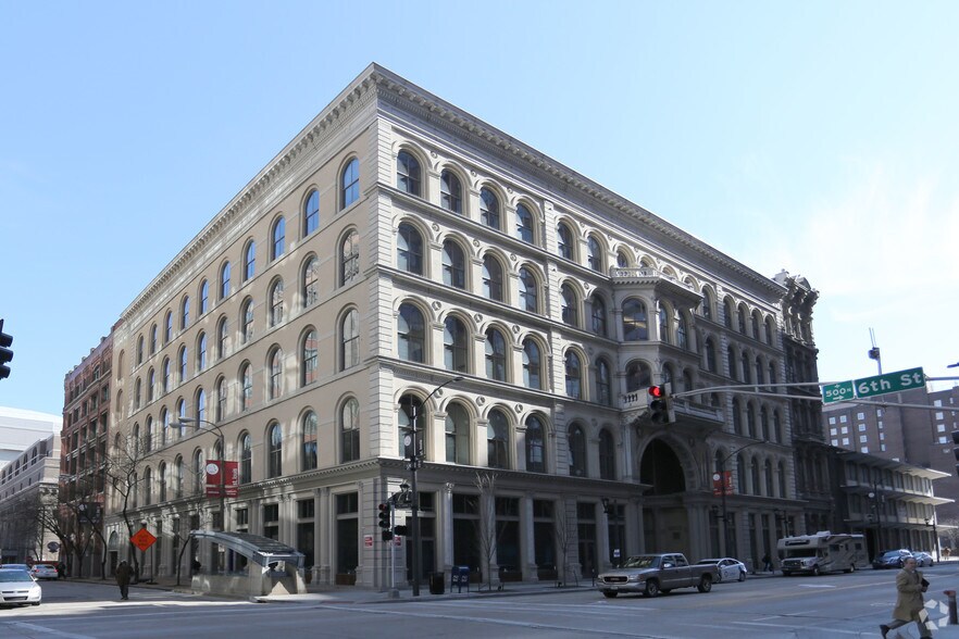 Primary Photo Of 555 Washington Ave, Saint Louis Office For Lease