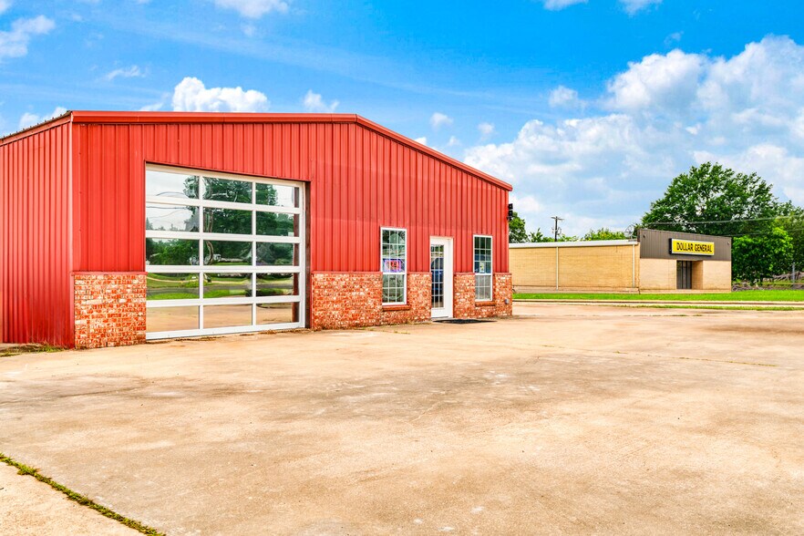 More Photos Of 6210 Lamar Rd, Reno Flex For Sale