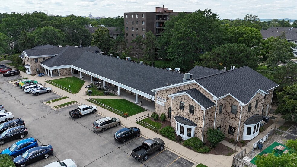 Primary Photo Of 1702-1740 Fordem Ave, Madison General Retail For Lease