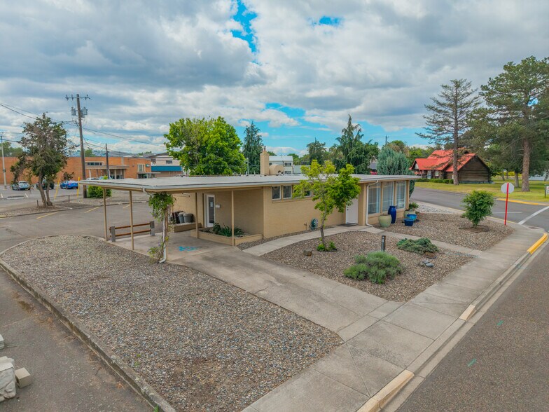 More Photos Of 619 Diagonal St, Clarkston Medical For Sale