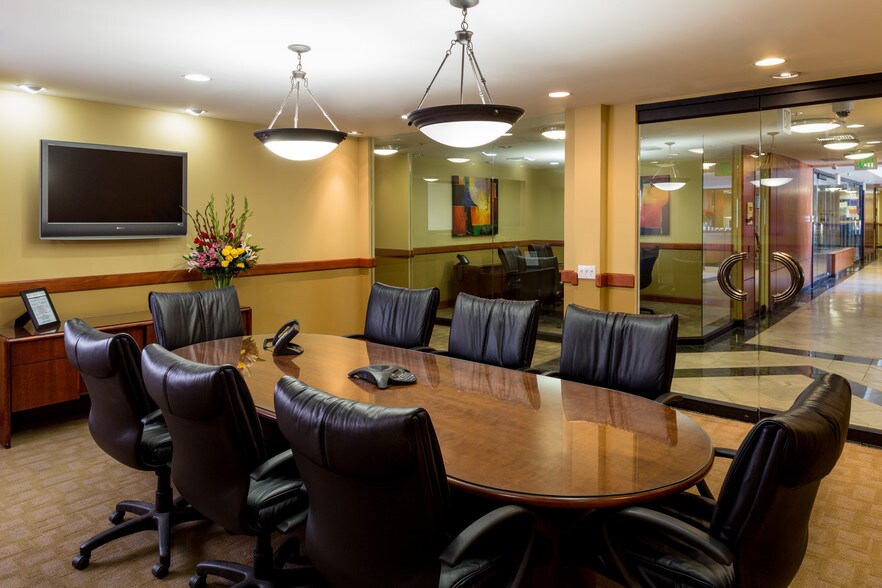 More Photos Of 707 E Tahquitz Canyon Way, Palm Springs Medical For Lease