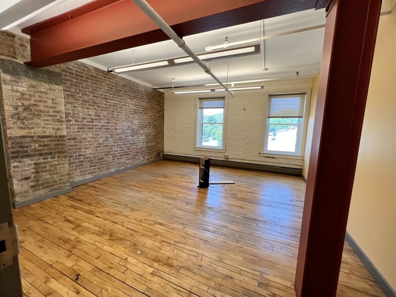 More Photos Of 915 Broadway, Albany Loft Creative Space For Lease
