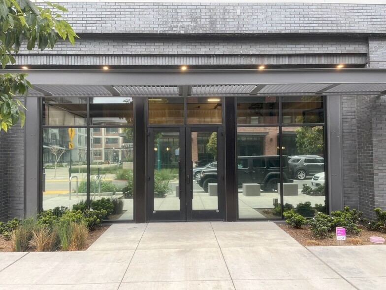 More Photos Of 4310-4515 Hubbard st, Emeryville Apartments For Lease