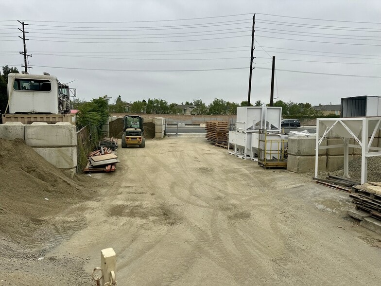 More Photos Of 2875 Orange Olive Rd, Orange Manufacturing For Lease