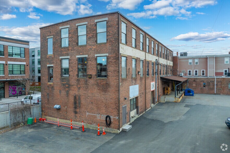 More Photos Of 18 Spice St, Charlestown Office For Lease