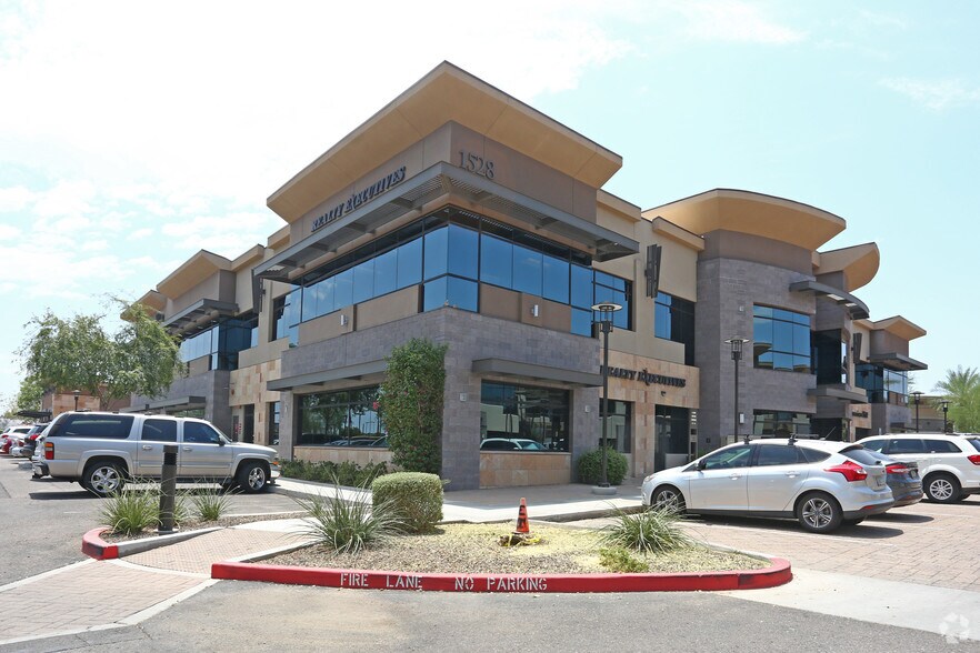 More Photos Of 1482 E Williams Field Rd, Gilbert Unknown For Lease