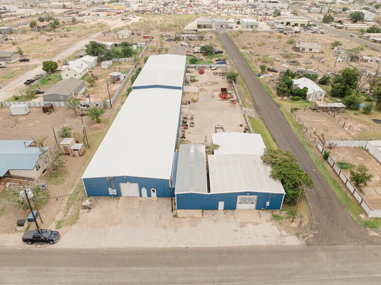 More Photos Of 12915 W County Road 122, Odessa Warehouse For Sale