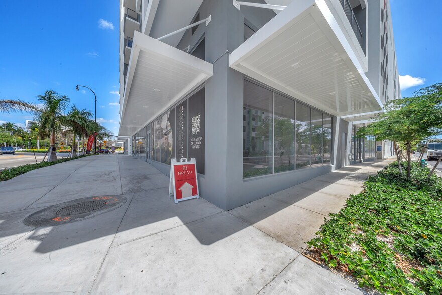 More Photos Of 1770 S Young Cir, Hollywood Apartments For Lease