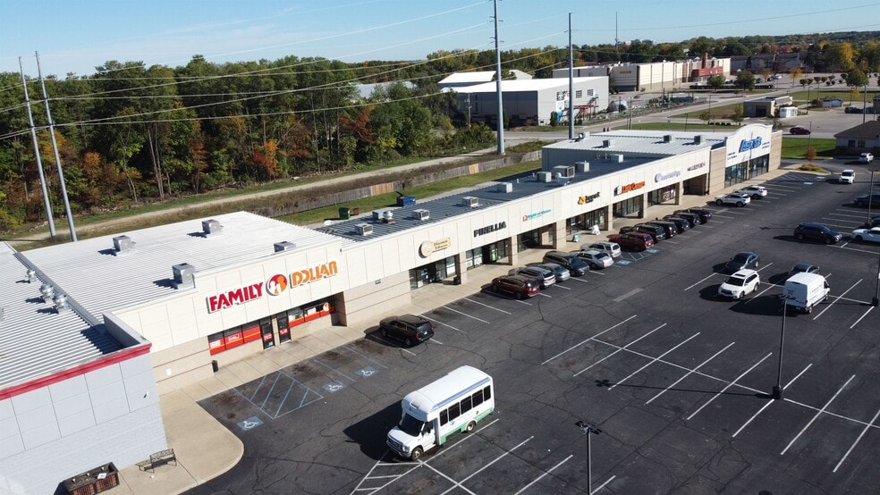 More Photos Of 3601 Edison Rd, South Bend Storefront For Lease