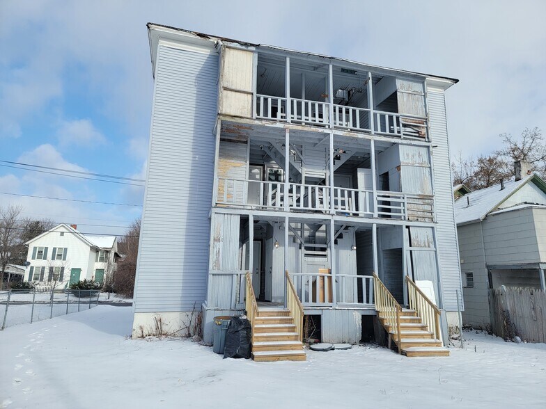 More Photos Of 61 Thorp St, Binghamton Apartments For Sale