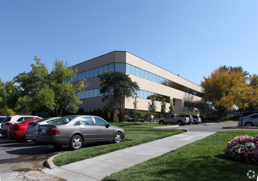 More Photos Of 8800 W 75th St, Merriam Medical For Lease