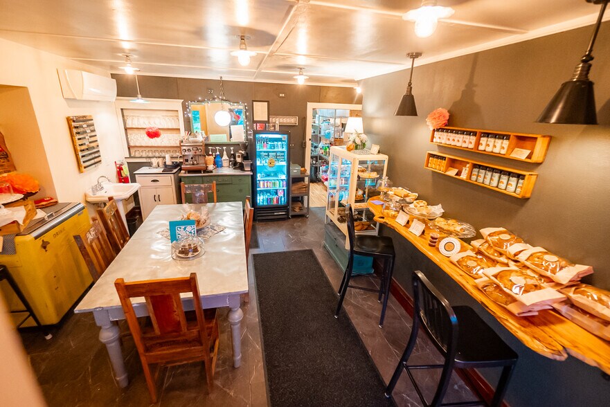 More Photos Of 127 N Main St, Amherst Storefront Retail Residential For Sale