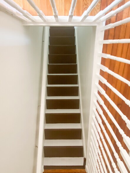 More Photos Of 132 Chambers St, Newburgh Apartments For Sale