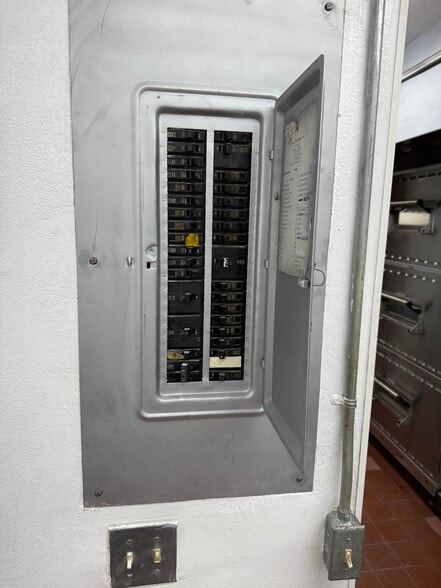 More Photos Of 627 N 2nd Ave, Ajo Restaurant For Sale