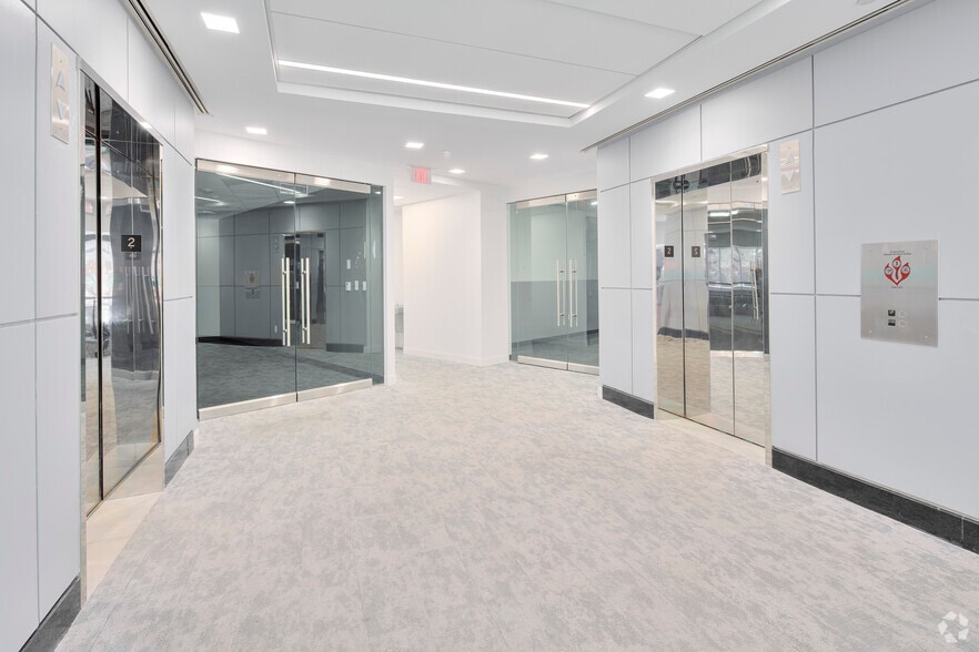 More Photos Of 13755 Sunrise Valley Dr, Herndon Office For Lease