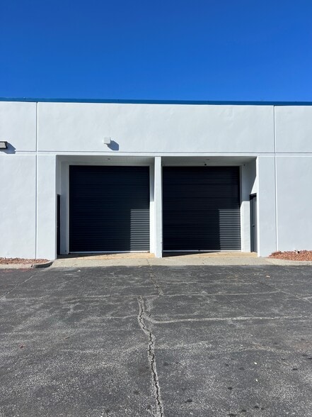 More Photos Of 6270 McDonough Dr, Norcross Unknown For Lease