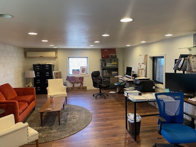 More Photos Of 1300 McCalla Ave, Knoxville Freestanding For Sale