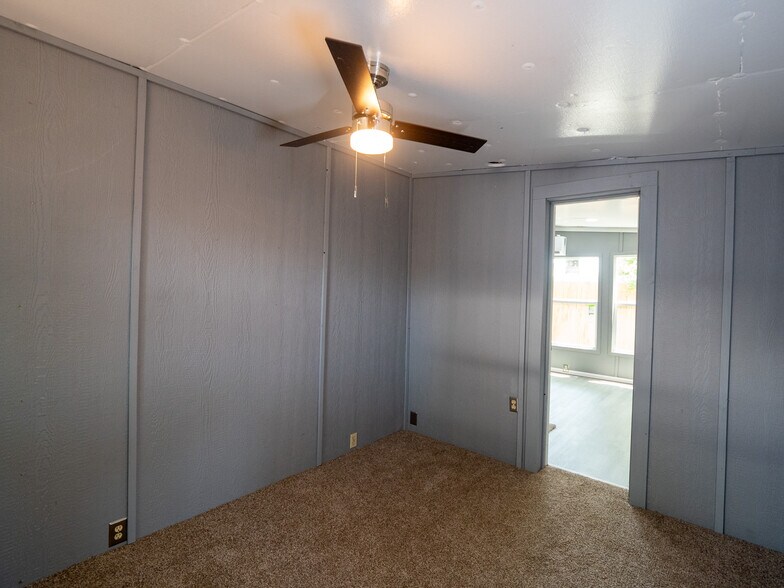 More Photos Of 420 W Johnson St, Norman Multifamily For Sale
