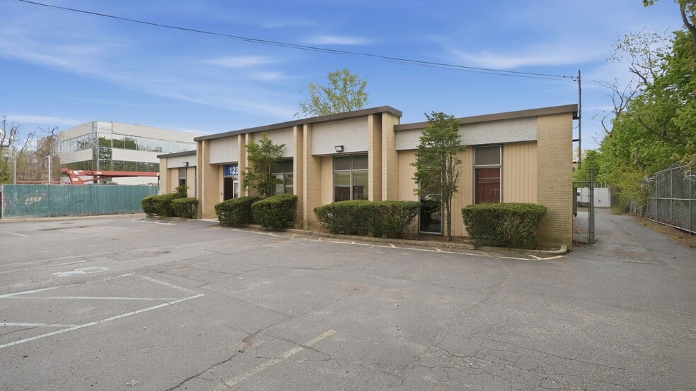 More Photos Of 123 Stewart Ave, Hicksville Medical For Sale